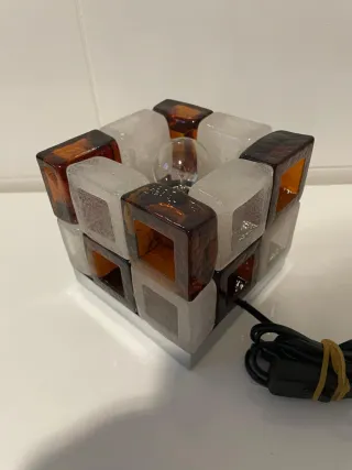 Lámpara Cubo Cristal Naranja y Blanco