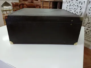 Maleta antigua con combinación