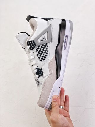 ✨ 𝗝𝗼𝗿𝗱𝗮𝗻 𝟰✨ Original Zapatillas Unisex 44,5