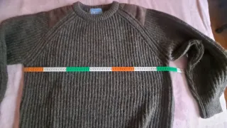 Jersey lana grueso marrón con parches