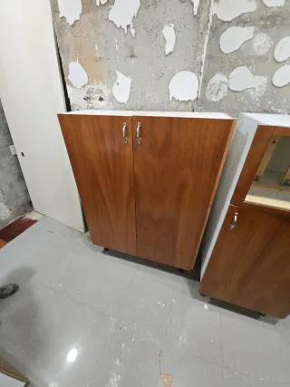 Armario de cocina de madera