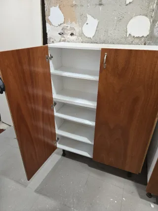 Armario de cocina de madera