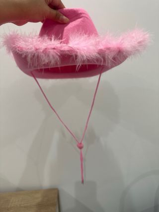 Sobrero vaquero rosa con plumas