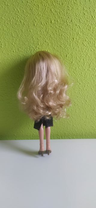 2 Bambole Bratz in Abito Nero