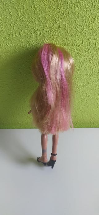 2 Bambole Bratz in Abito Nero