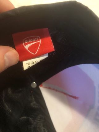 Berretto Ducati Corse nero e rosso