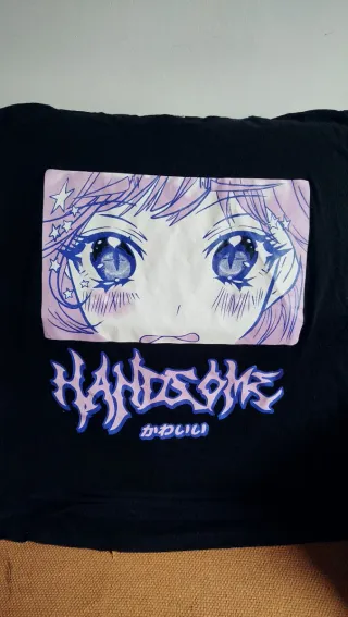 Camiseta Negra Estampada Anime