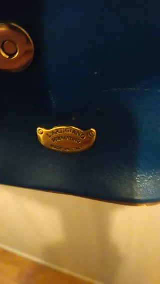 Bolso bandolera azul y marrón