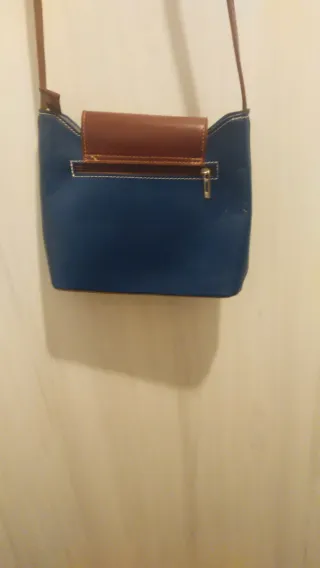 Bolso bandolera azul y marrón