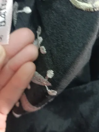 Vestido fiesta corto negro con flores