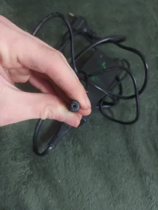 Cargador Patinete Eléctrico Zhweel