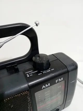 Radio Aiwa Portátil Vintage AM/FM