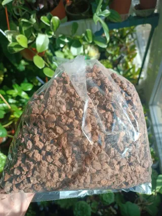 Piedra volcánica 2kg