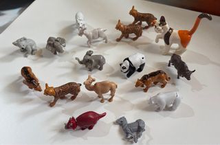 17 figuras animales plástico juguete