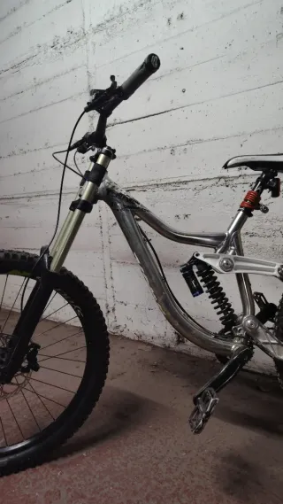 Kona Operator DH 2013