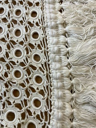 Antigua colcha hecha a mano de ganchillo