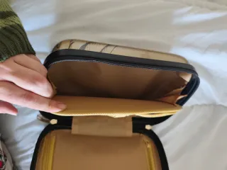 Neceser y set de brochas de maquillaje