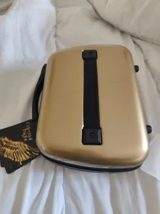 Neceser y set de brochas de maquillaje