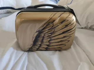 Neceser y set de brochas de maquillaje