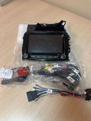 Radio Android 13 Fiat 500L 4G+64G Octa Core