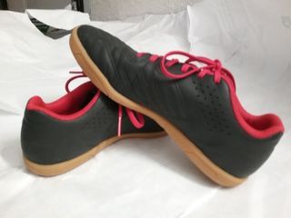 Zapatillas Kipsta Talla 35 Fútbol Sala/Running