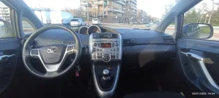 Toyota Verso 2010