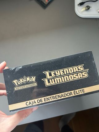 Caja Entrenador Élite Leyendas Luminosas Pokémon