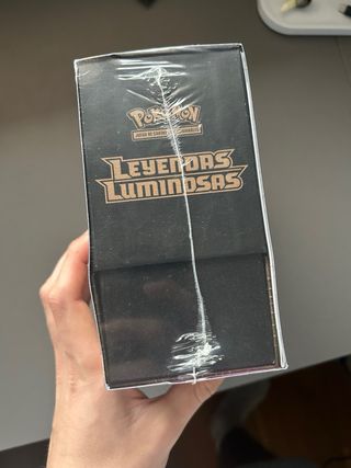Caja Entrenador Élite Leyendas Luminosas Pokémon