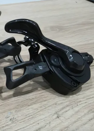 Manete Esquerda Shimano SL-RS700 2v