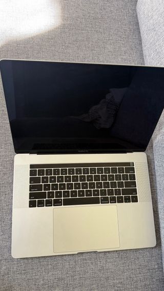 Macbook Pro 15' 2016 para RESPUESTOS