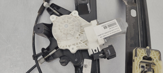 ELEVALUNAS DELANTERO IZQUIERDO FORD FOCUS LIM. 1.