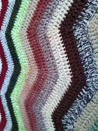 Coperta vintage lavorata all’uncinetto 160x200 cm multicolore