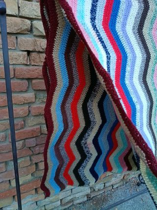 Coperta vintage lavorata all’uncinetto 160x200 cm multicolore