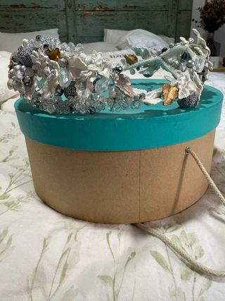 Corona tocado novia Puntulina hecha a mano