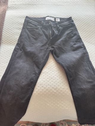 Pantalones vaqueros Zara negros