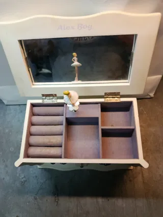 Caja de música bailarina+regalo