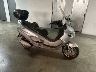 Piaggio X9 Evolution 125cc Maxiscooter