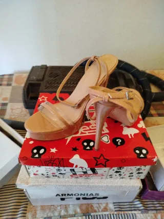 Zapatos de tacón  talla 40