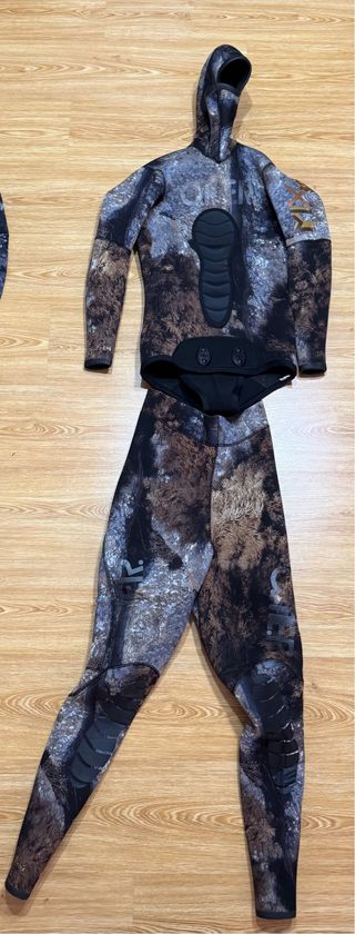 Trajes de pesca submarina Omer
