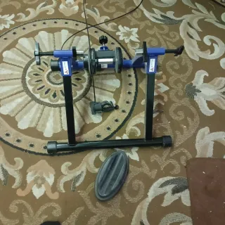 Rodillo entrenamiento ciclismo interior