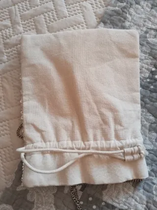 Bolso de mano con flores