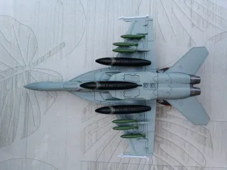 Maqueta F-18 Hornet (Top Gun 2)