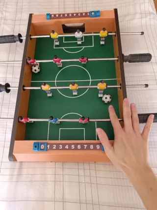 Futbolín de mesa pequeño