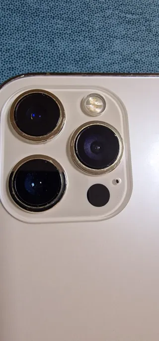 iPhone 12 Pro Max Dorado