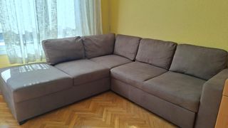 Divano letto ad angolo con penisola e pouf