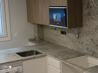 Albañil, restauró todo tipo de viviendas.