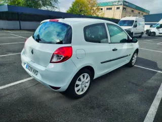 Alquiler de Renault Clio desde 25€/Día