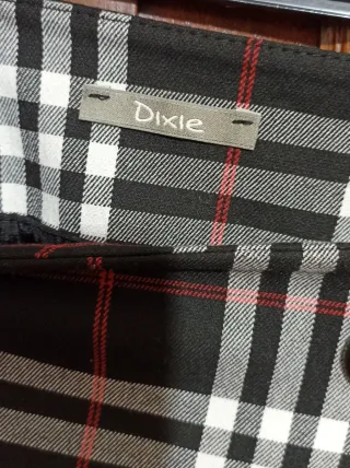 Gonna scozzese corta