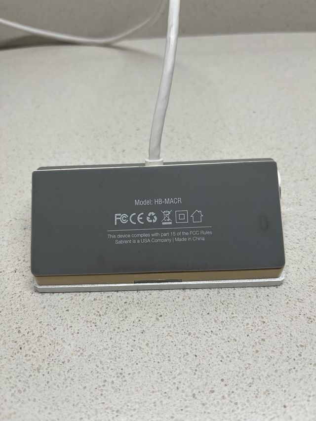 Hub USB con Lector de Tarjetas