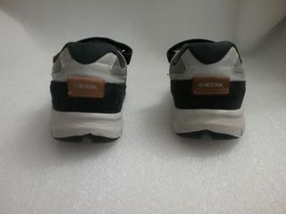 Zapatillas deportivas niño GEOX. Talla33